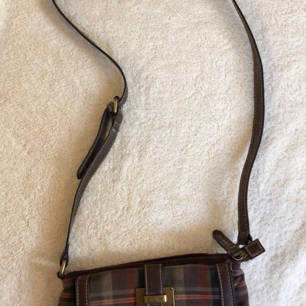 chaps -small plaid purse/never been used